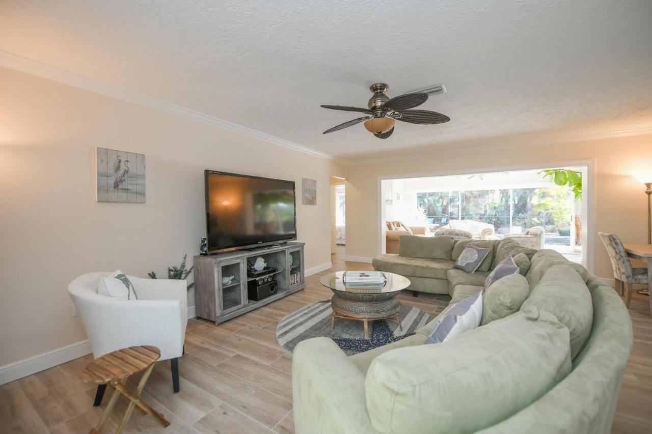 Island Time - Home Wenclosed Lagoon Style Pool Spa Walk To Beach Bikes Holmes Beach Exterior foto